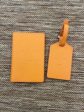University Of Miami Leather Passport Holder / Luggage Tag RFID protected